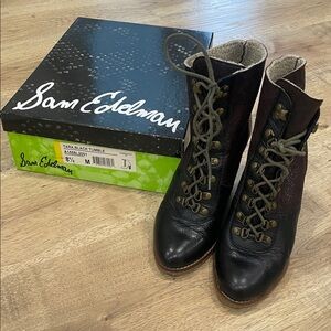Sam Edelman Black and Brown Lace Up Boots | Size: 8.5
